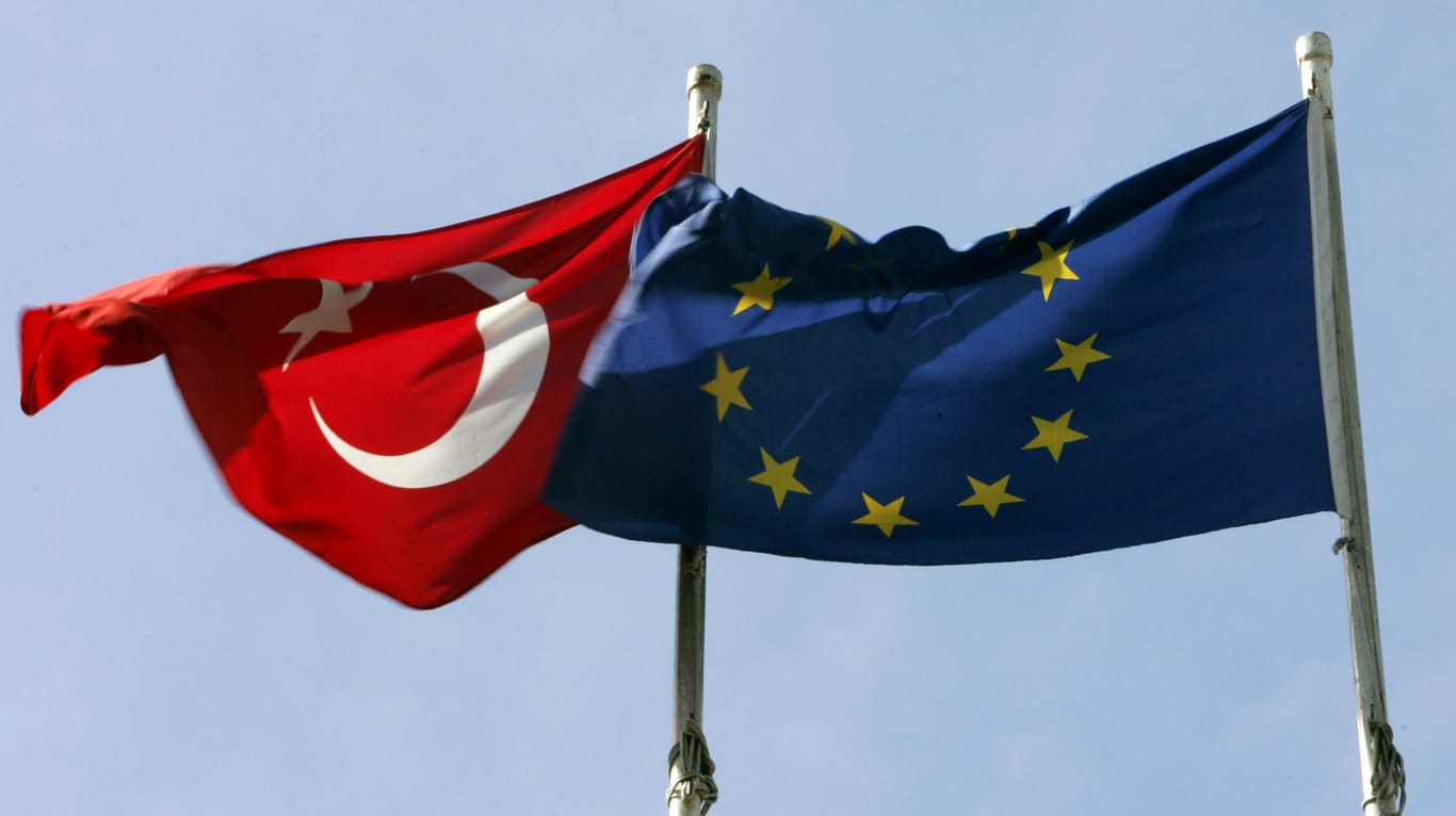 Die Bundesregierung sieht aktuell keine Chance für eine Ausweitung der EU-Zollunion auf die Türkei.