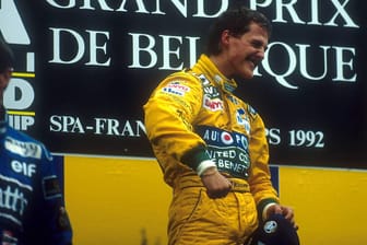 Siegerehrung beim Großen Preis von Belgien 1992. Michael Schumacher feiert seinen ersten Erfolg.