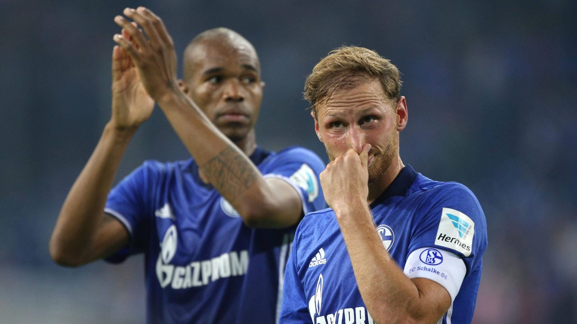 Naldo (l.) und Benedikt Höwedes spielten eine Saison gemeinsam für Schalke.