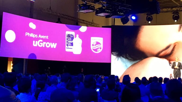 Das vernetzte Baby: Philips "Avent UGrow" überwacht Klienkinder per App.