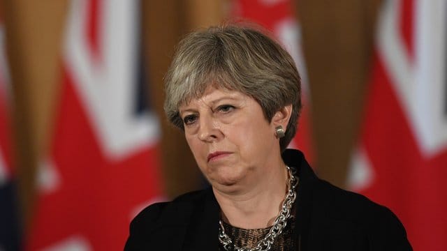 Die britische Premierministerin Theresa May während einer Pressekonferenz in London. Die britische Premierministerin Theresa May während einer Pressekonferenz in London.