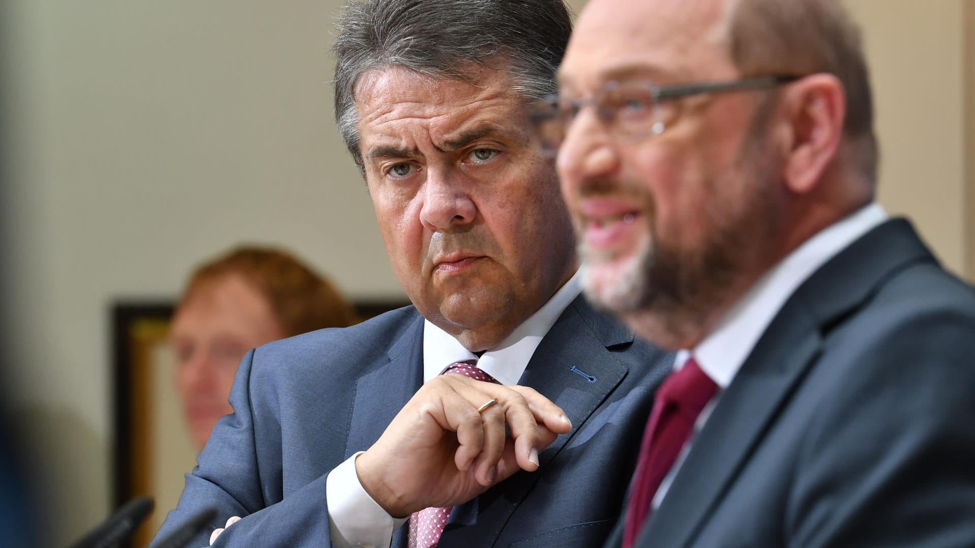 Glauben Sie noch an den Wahlerfolg? Gabriels Äußerungen lassen Zweifel aufkommen. Glauben Sie noch an den Wahlerfolg? Gabriels Äußerungen lassen Zweifel aufkommen.
