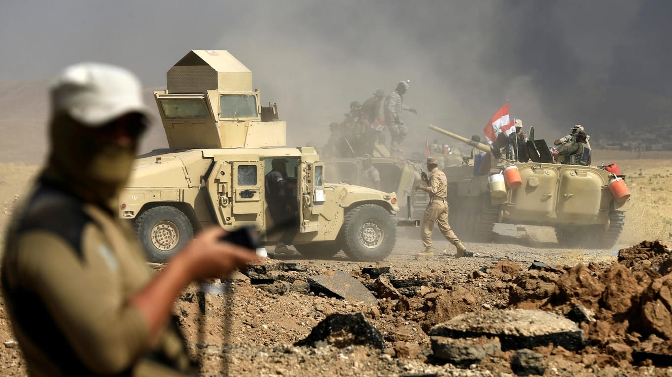 Irakische Soldaten während der Kämpfe um Al-Ajadia nahe Tal Afar.
