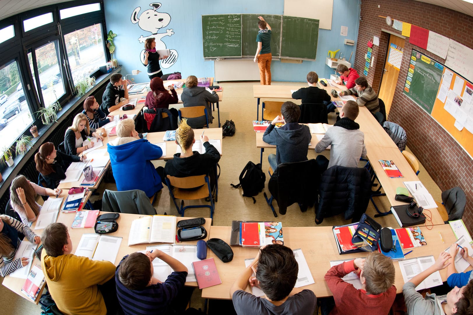 Schüler einer Realschule in Niedersachsen. In Baden-Württemberg lernen die Schüler in einem neuen Unterrichtsfach jetzt auch wirtschaftliche Zusammenhänge.