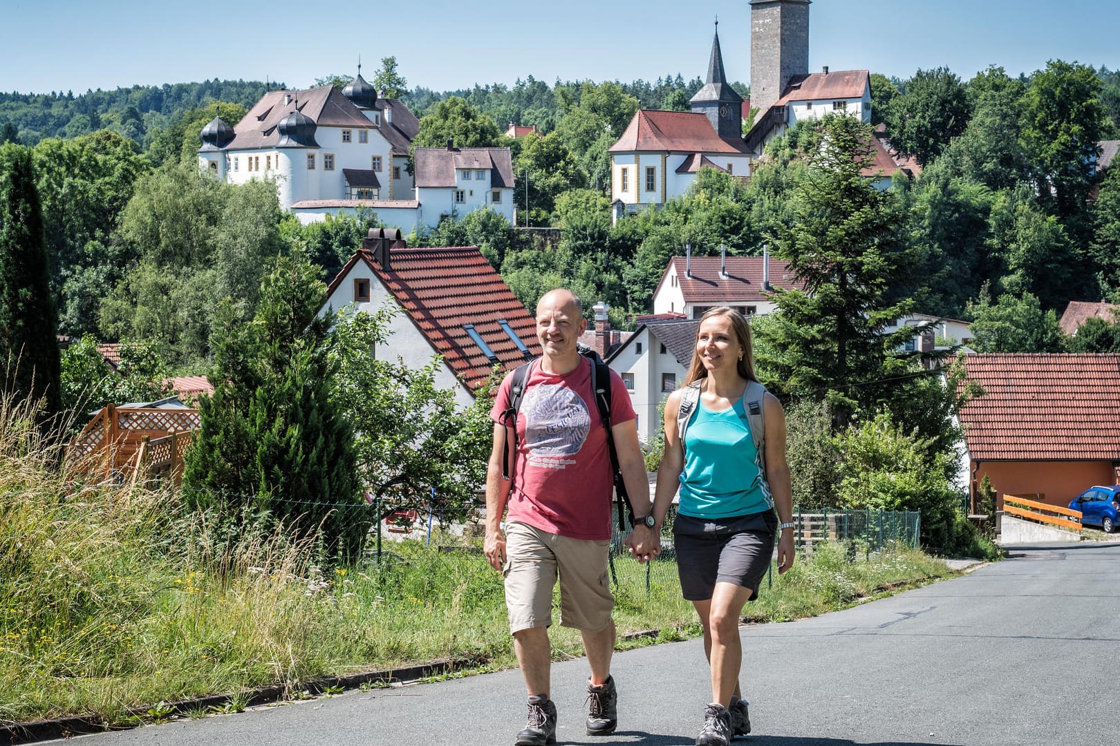 Rund um Aufseß in Oberfranken können Urlauber auf einem 14 Kilometer langen Wanderweg vier private Brauereien erkunden.