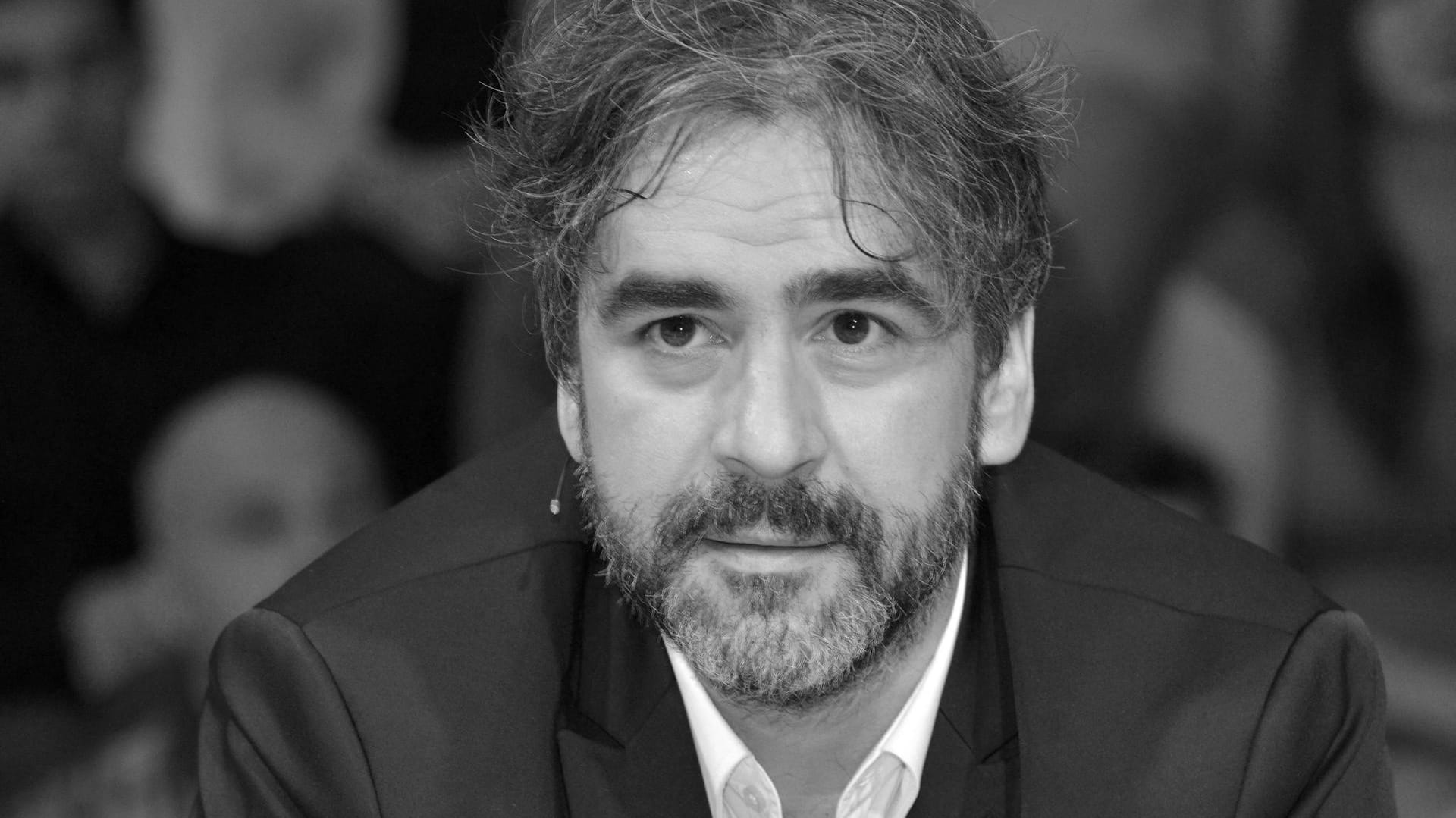 Der Türkei-Korrespondent der "Welt", Deniz Yücel, sitzt schon 200 Tage im türkischen Gefängnis. Der Türkei-Korrespondent der "Welt", Deniz Yücel, sitzt schon 200 Tage im türkischen Gefängnis.