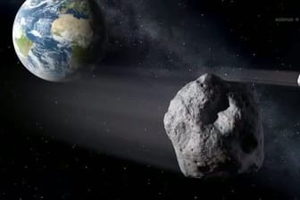 Asteroid "Florence" fliegt derzeit nahe an der Erde vorbei.