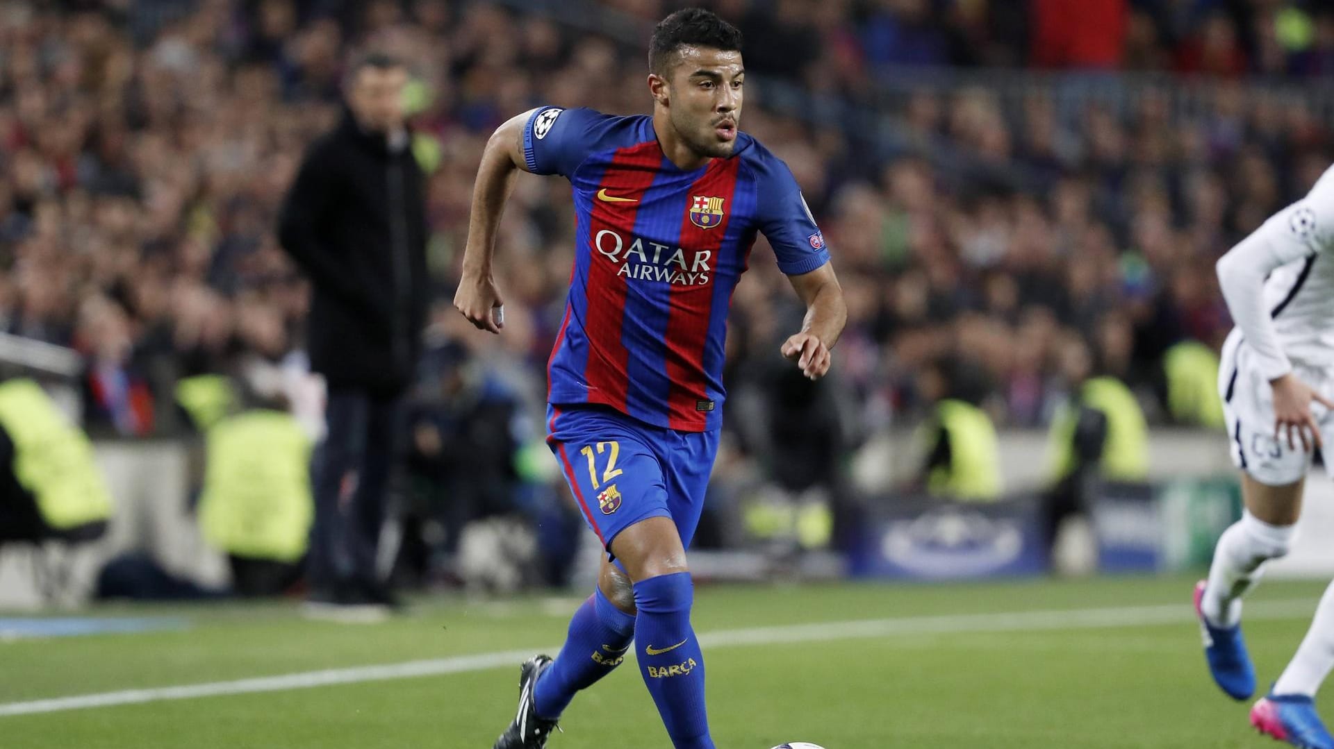 Thiagos Bruder Rafinha steht in Diensten des FC Barcelona.