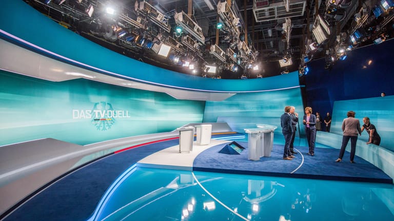 Das TV-Duell wird aus dem im Fernsehstudio Adlershof in Berlin übertragen.