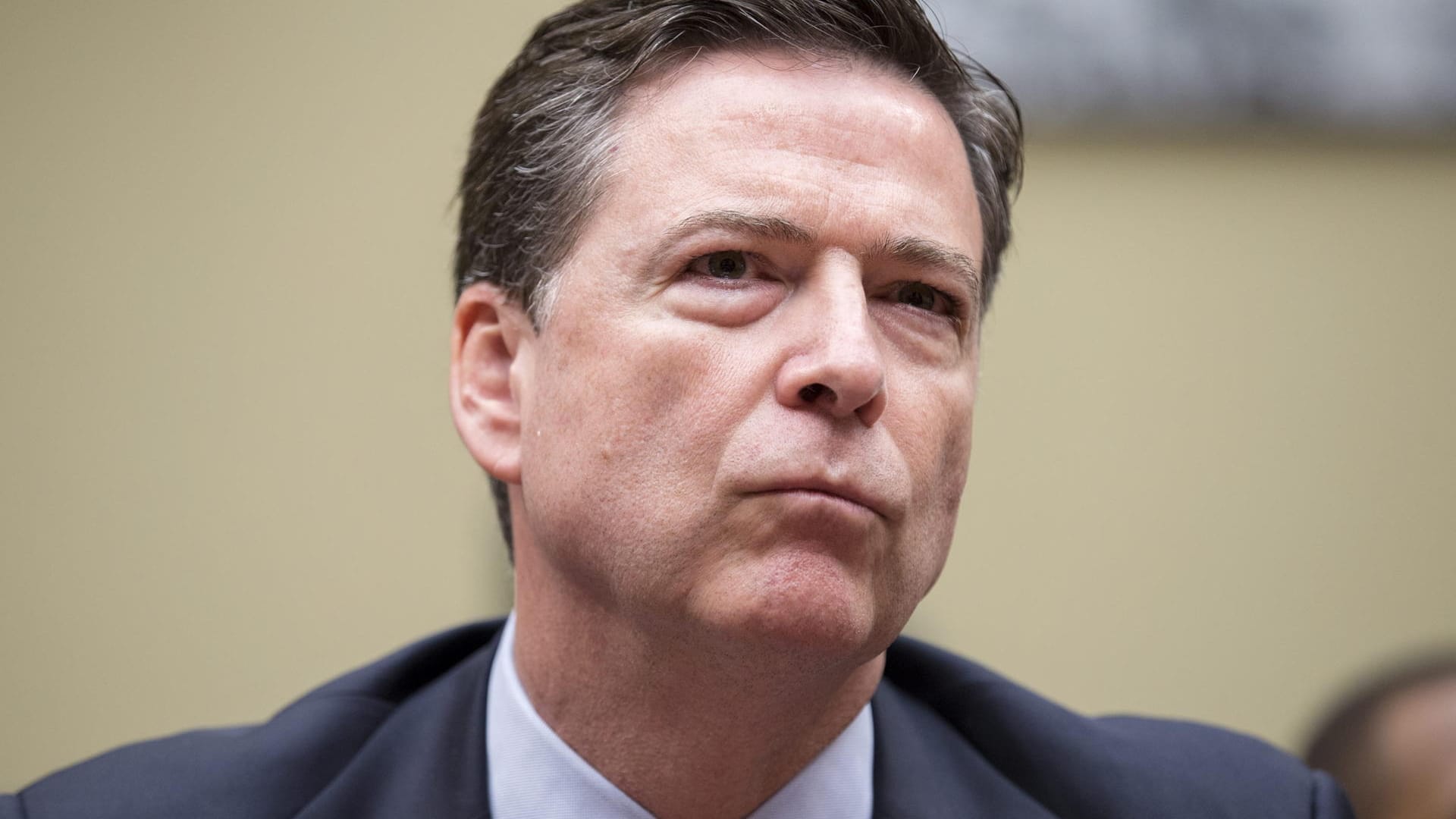 Ex-FBI-Chef James Comey auf Trumps Wunsch musste seinen Posten räumen – nun ist ein nicht verschickter Entlassungsbrief aufgetaucht. Ex-FBI-Chef James Comey auf Trumps Wunsch musste seinen Posten räumen – nun ist ein nicht verschickter Entlassungsbrief aufgetaucht.