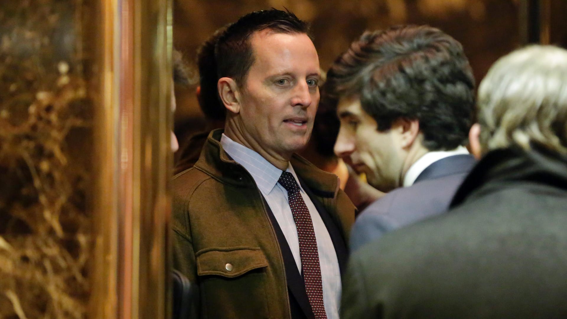 Der 50 Jahre alte Richard Grenell gilt als einer der ersten und stärksten Unterstützer des außenpolitischen Kurses von Donald Trump. Der 50 Jahre alte Richard Grenell gilt als einer der ersten und stärksten Unterstützer des außenpolitischen Kurses von Donald Trump.