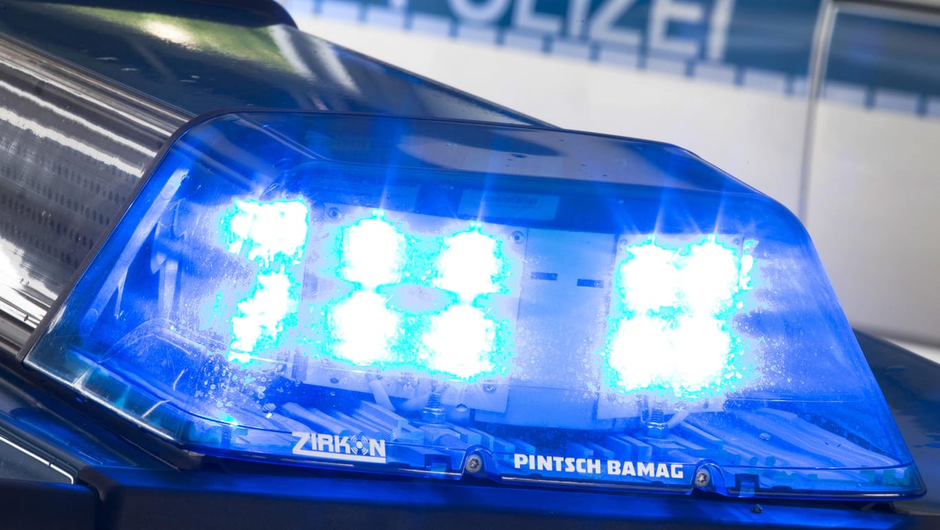 Die Polizei in Oldenburg sucht nach dem Schläger eines Kleinkindes.