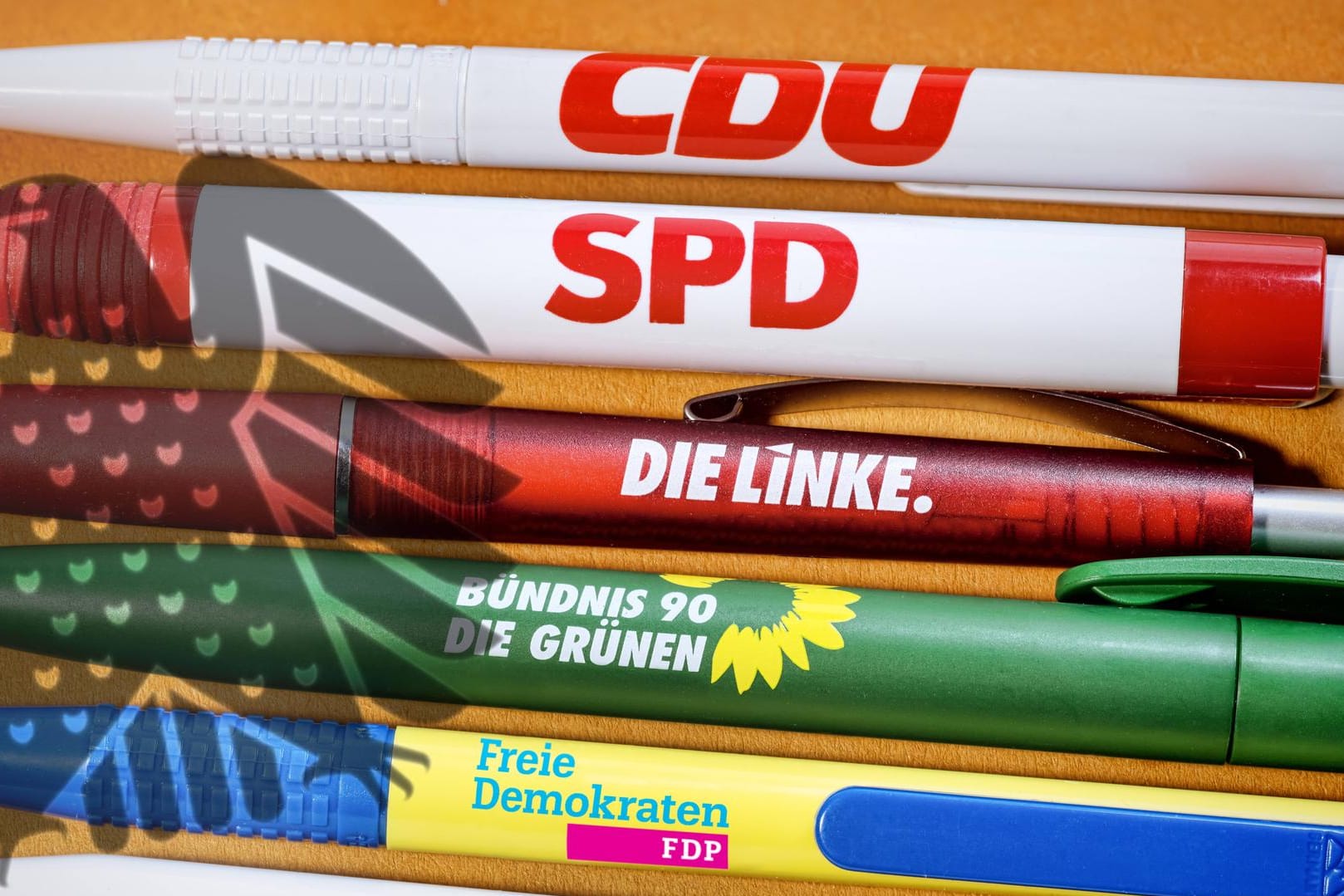 Im Gegensatz zu den bundesweiten Umfrageergebnissen liegen Union und SPD in Hamburg Umfragen zufolge gleichauf.
