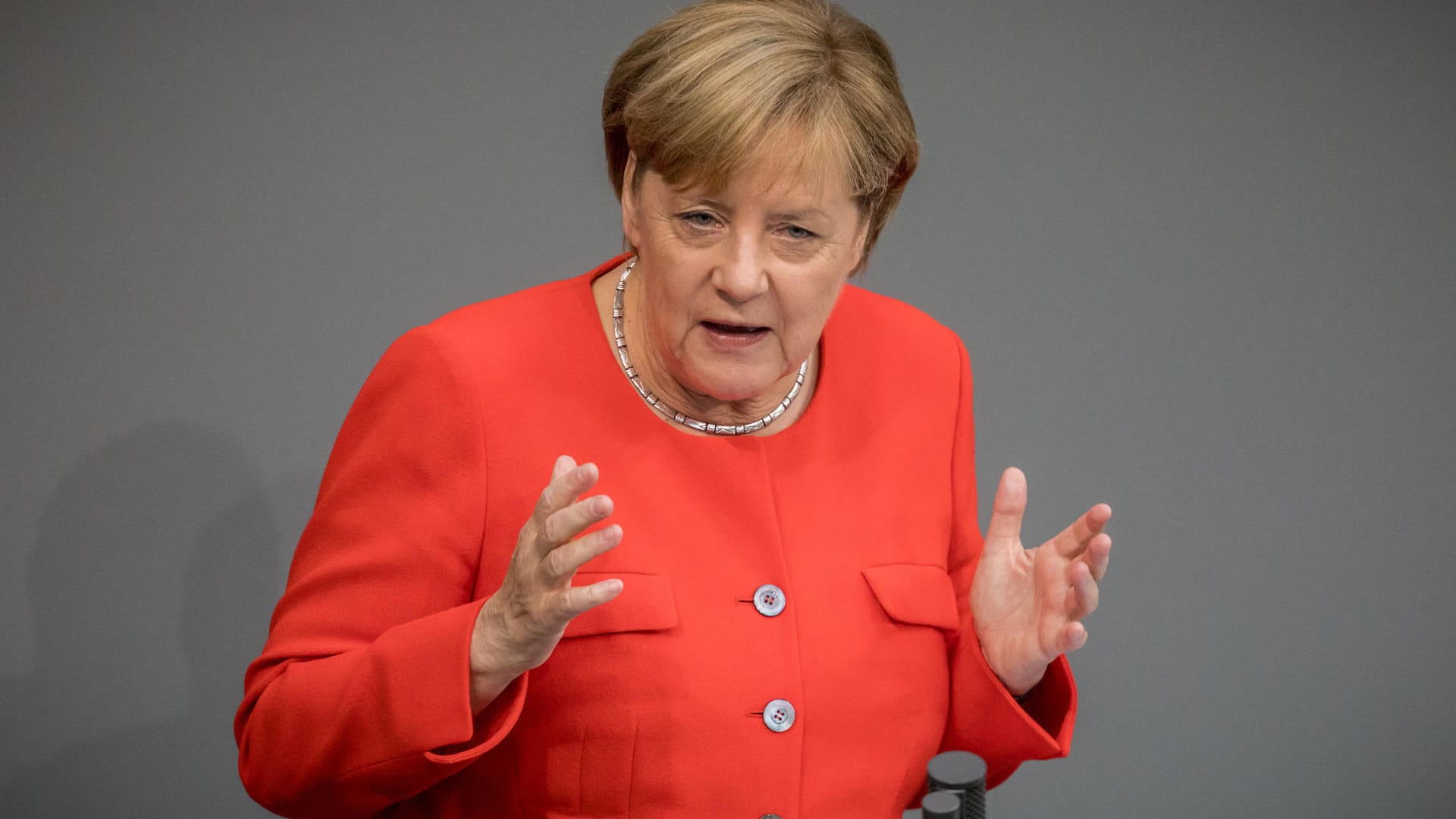 Angela Merkel bei ihrer Rede im Bundestag.