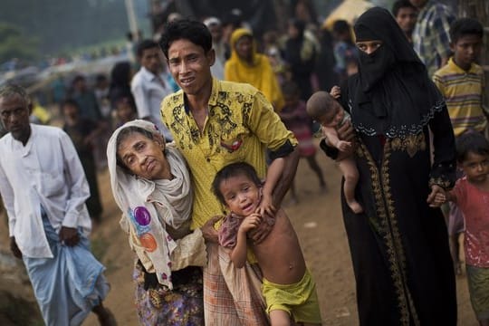 Mindestens 123 000 Rohingyas sind zuletzt in gut einer Woche nach Bangladesch geflohen.