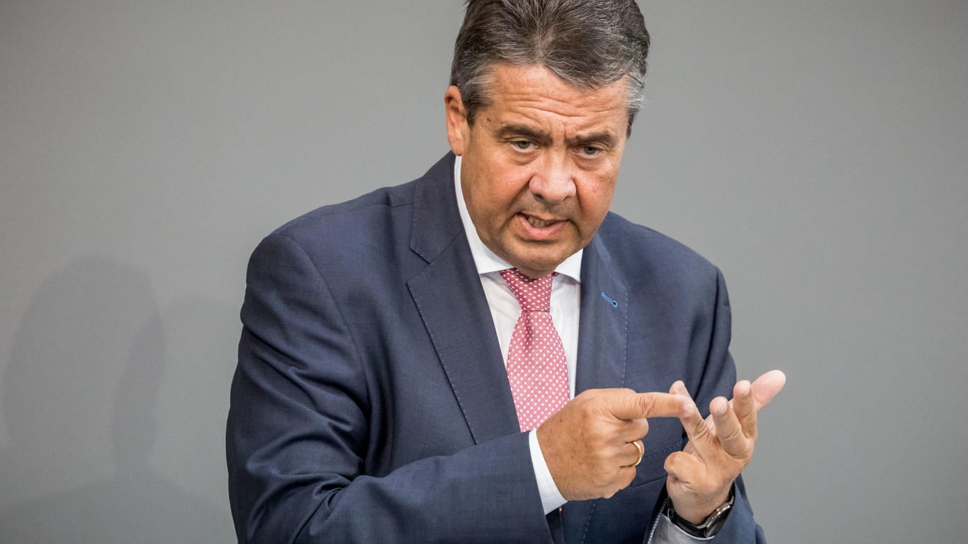 Sigmar Gabriel bei seiner Rede im Deutschen Bundestag.