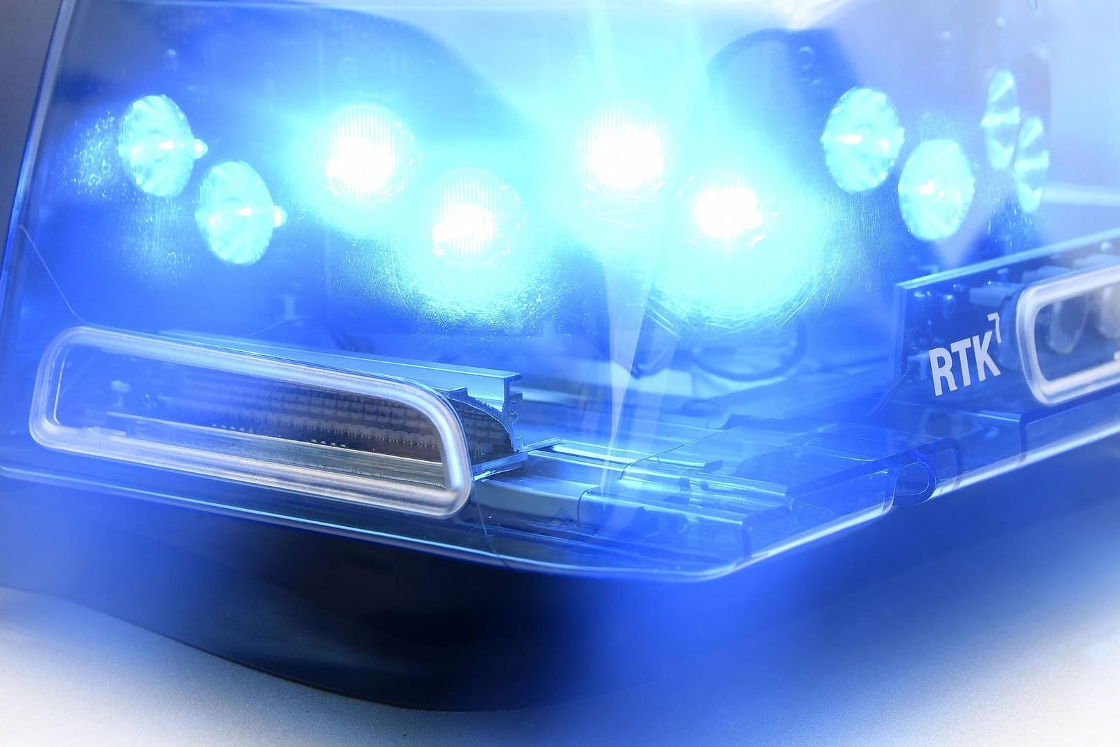 Ein 23-Jähriger stellte seinen Wagen auf einem privaten Parkplatz ab.