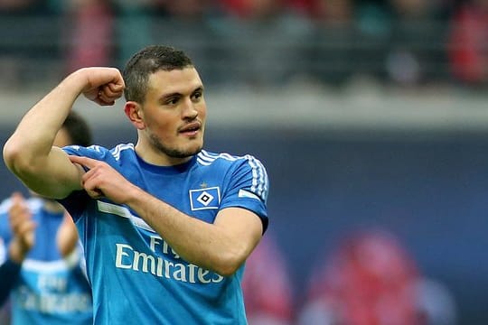 Stand wegen seiner Schwalbe im Spiel gegen Köln in der Kritik: HSV-Profi Kyriakos Papadopoulos.