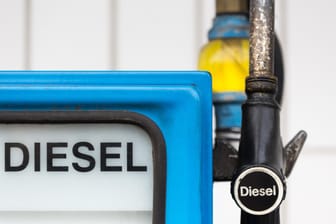 Die Diskussion um Diesel geht weiter. Nun hat das Umweltbundesamt einer Aussage von Angela Merkel widersprochen.