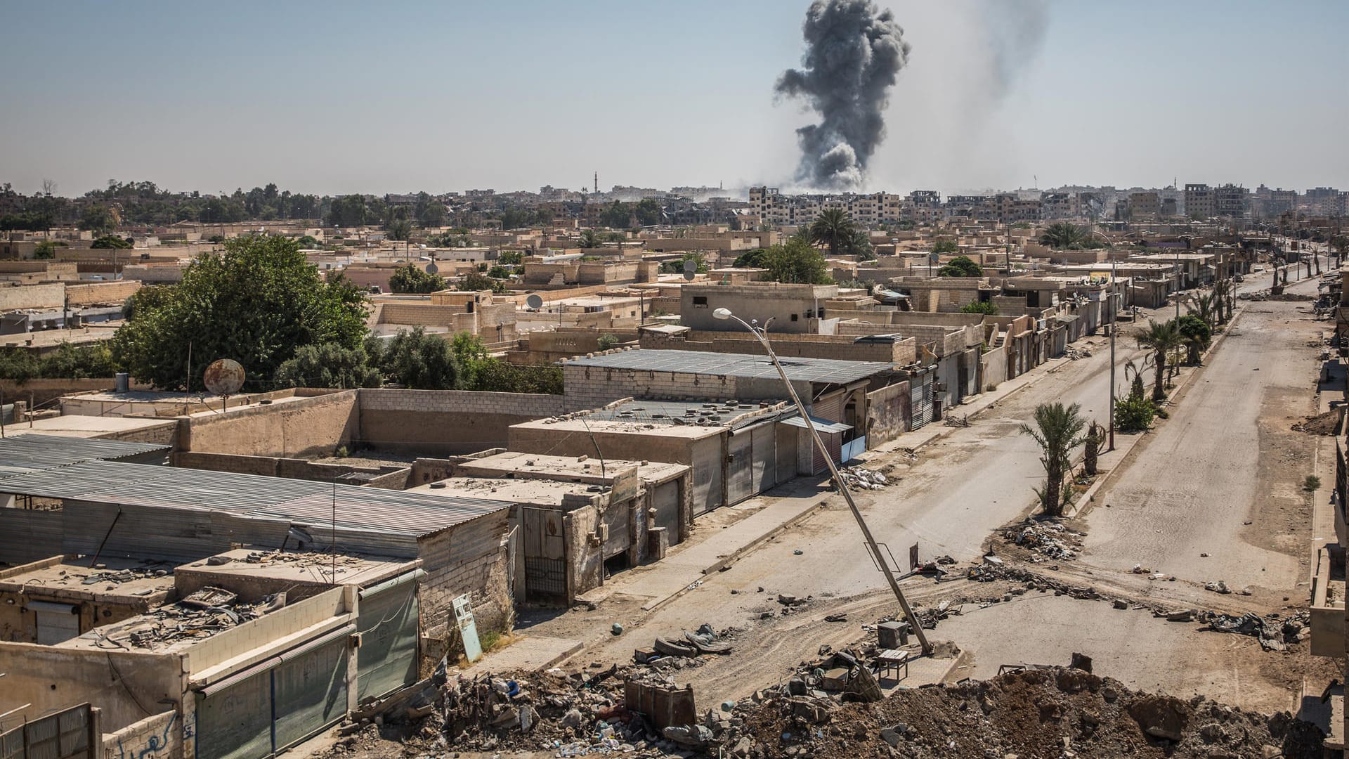 Russische Militärpolizisten bezogen bereits Stellung im Süden Syriens, in Ost-Ghuta bei Damaskus und in einigen Gebieten der zentralen Provinz Homs.