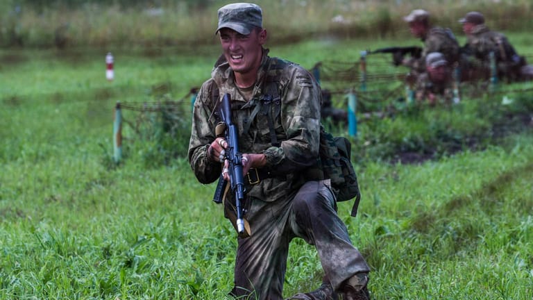 Ein russischer Soldat im Training (Symbolbild).