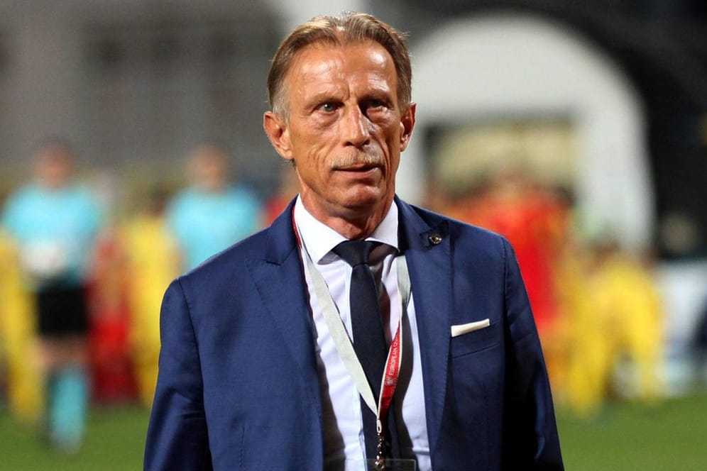 Christoph Daum steht als Nationaltrainer Rumäniens vor dem Aus.