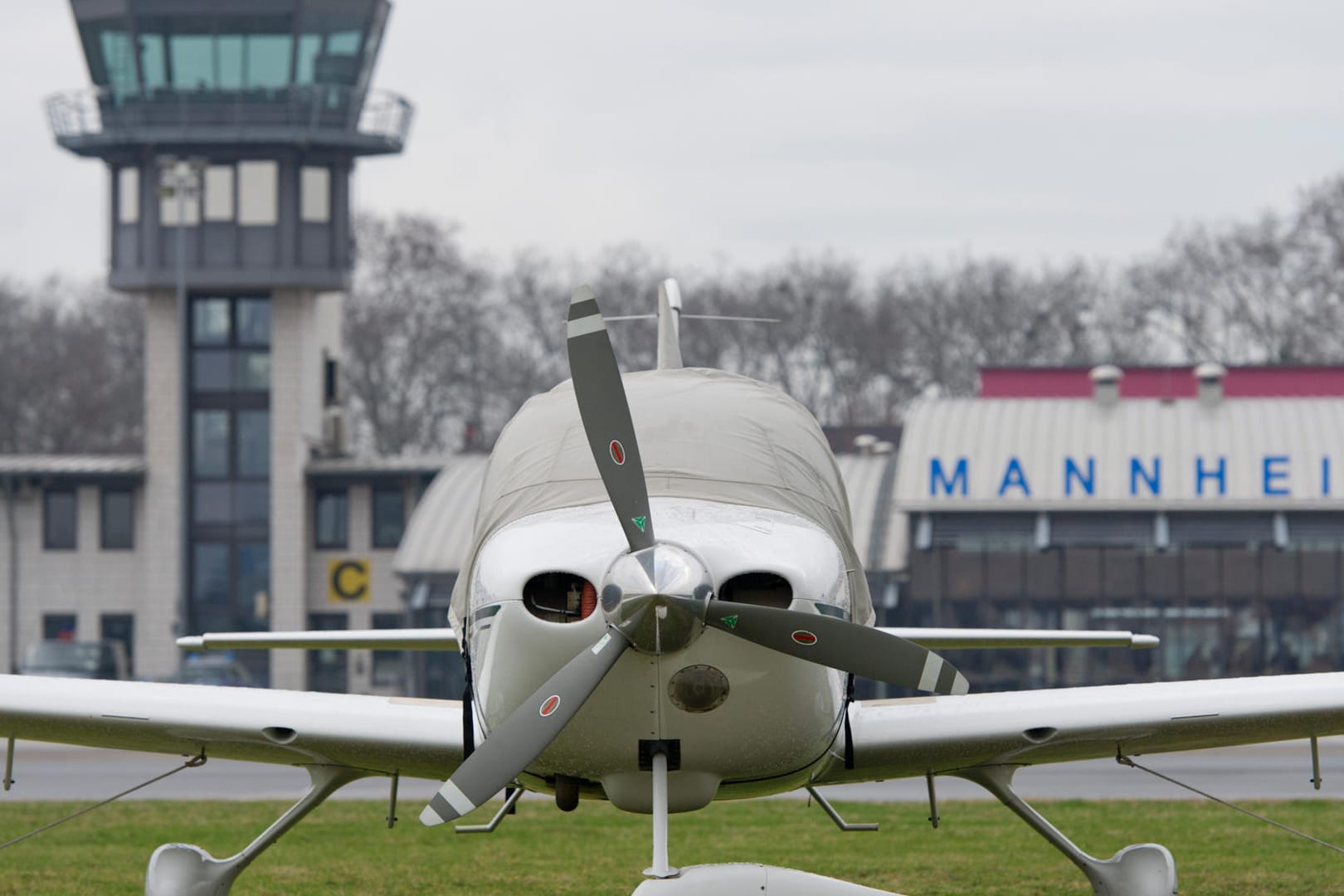 Mannheim: Im "Flughafencheck 2017" belegte der Airport in Nordbaden wieder den letzten Platz.