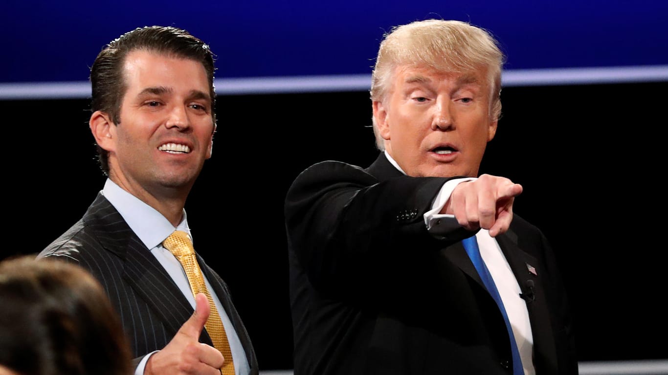 Donald Trump Jr. und sein Vater bei einer Wahlkampf-Kundgebung im September 2016.