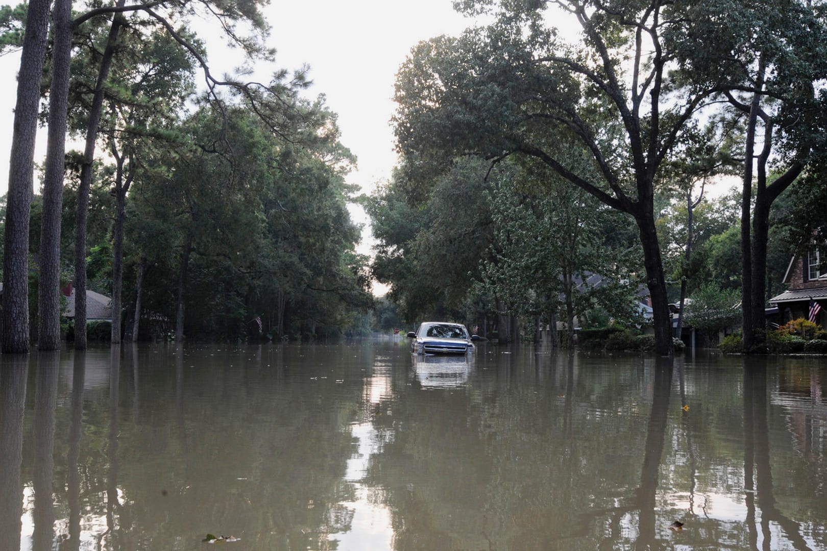 An vielen Orten in den USA, wie hier in Houston (Texas), ist für viele Menschen nach dem Sturm "Harvey" keine Rede von Normalität: Tausende sind obdachlos.