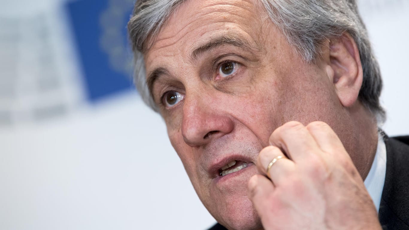 Der Präsident des Europaparlaments, Antonio Tajani, fordert einen Flüchtlings-Deal mit Libyen.