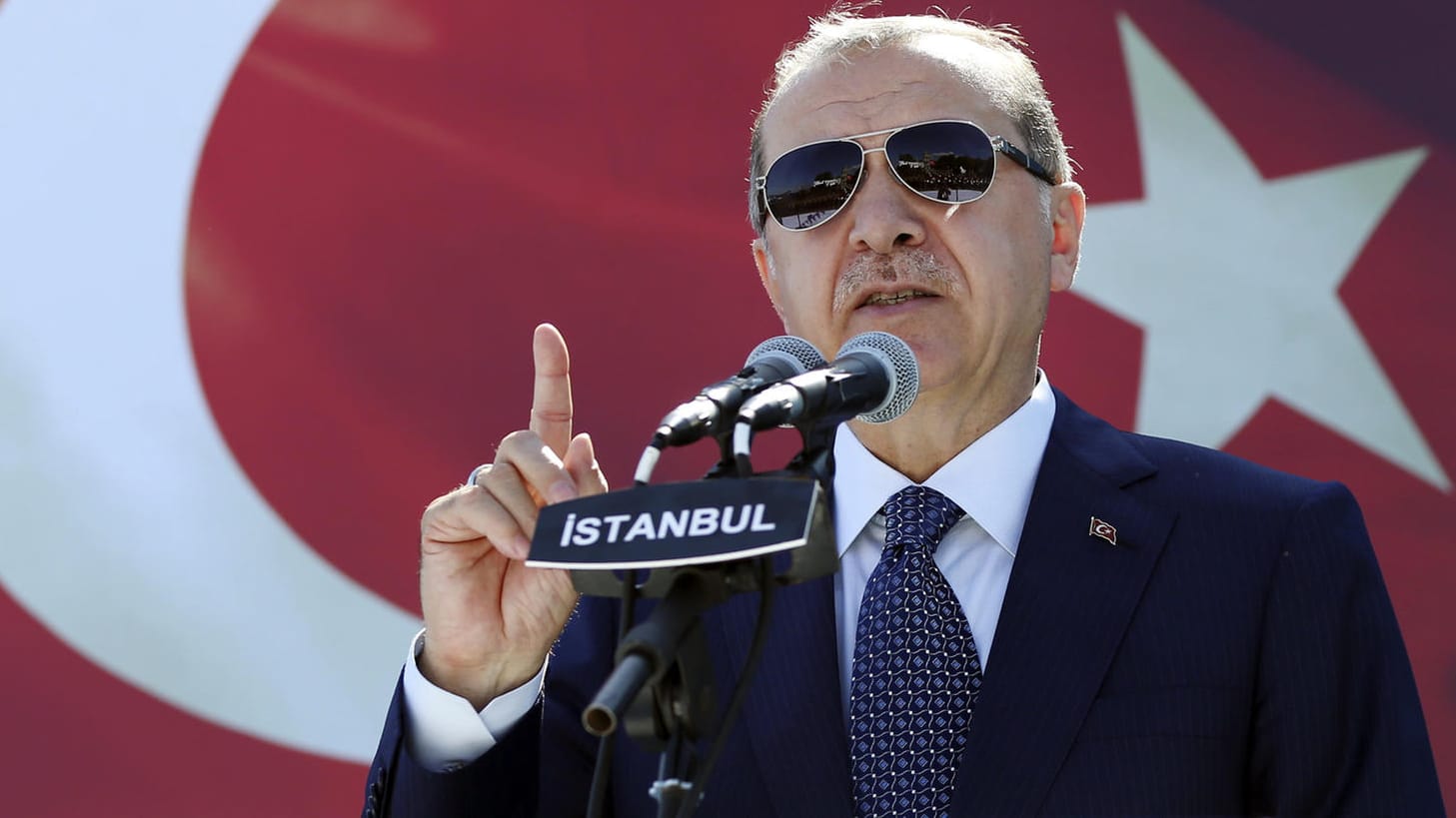 Der türkische Präsident Recep Tayyip Erdogan setzt gegenüber Deutschland weiter auf Konfrontation. Der türkische Präsident Recep Tayyip Erdogan setzt gegenüber Deutschland weiter auf Konfrontation.