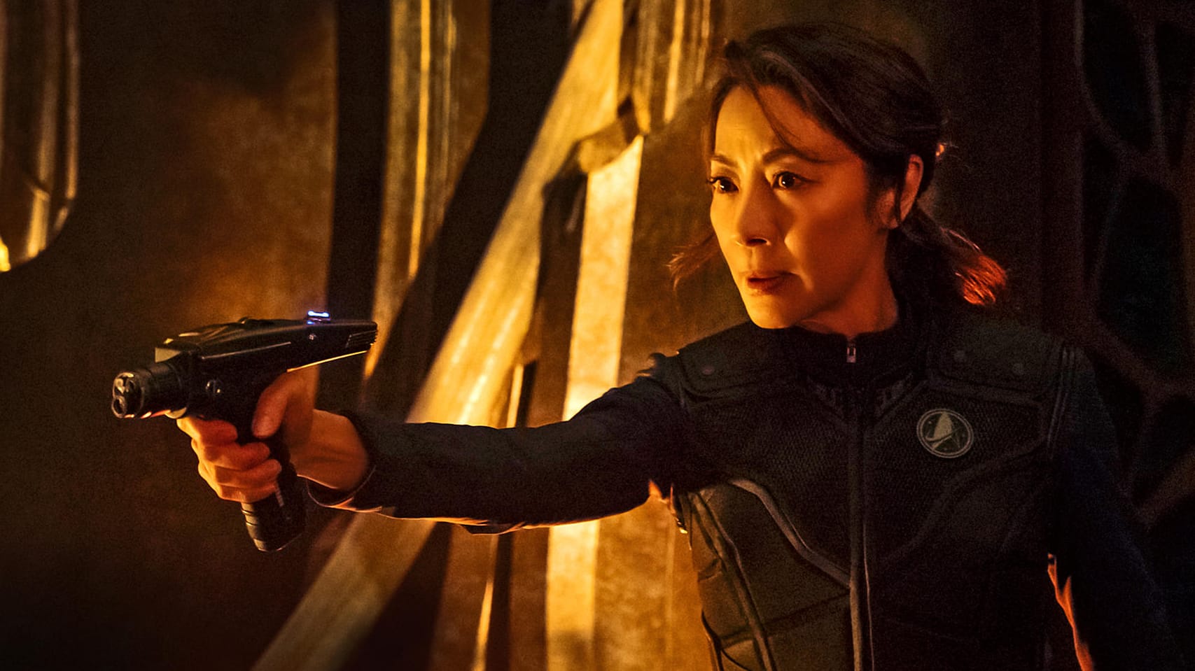 Die Schauspielerin Michelle Yeoh spielt Captain Philippa Georgiou.