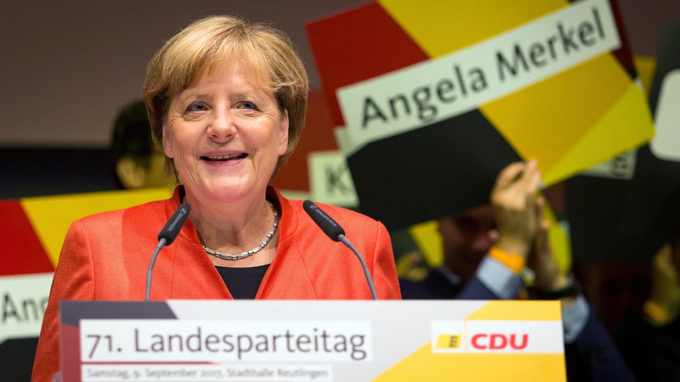 Angela Merkel und die CDU haben in den Umfragen seit Monaten einen komfortablen Vorsprung vor der SPD.
