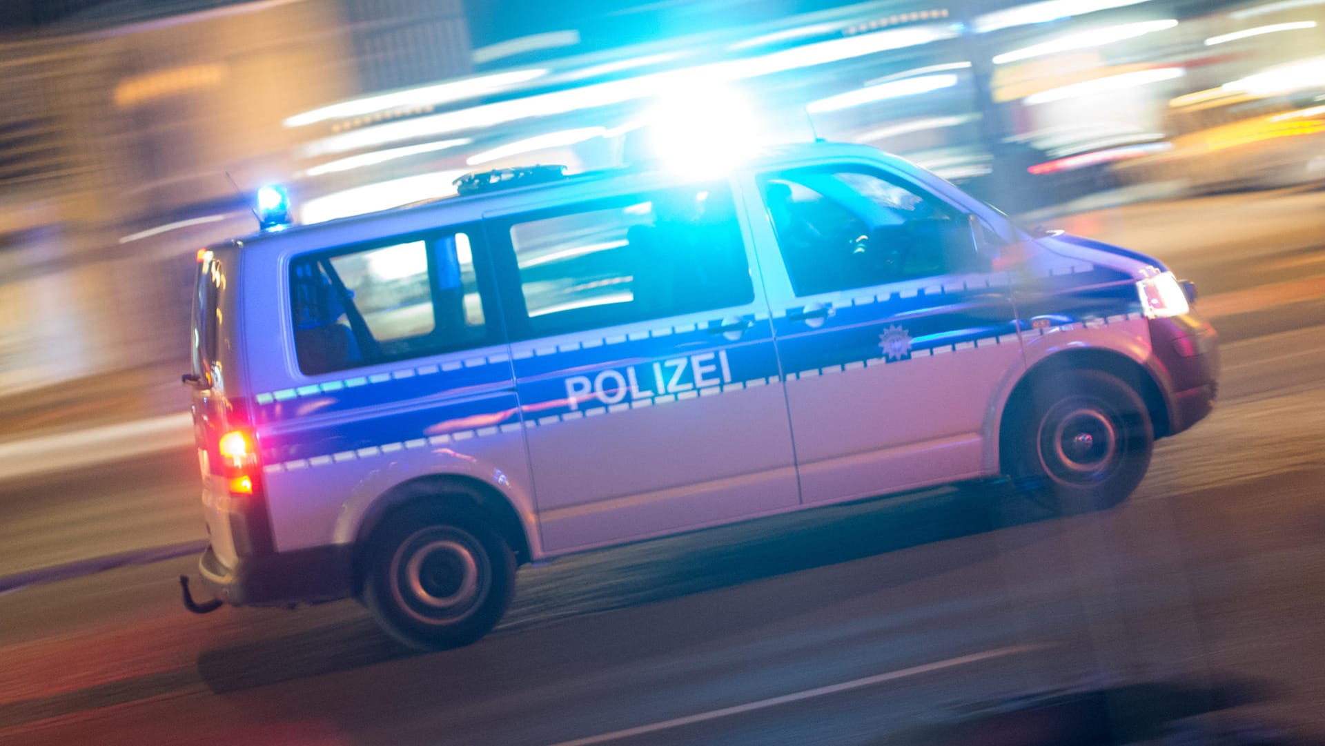 Für die Seniorinnen auf der Rückbank kam jede Hilfe zu spät. (Symbolbild) Für die Seniorinnen auf der Rückbank kam jede Hilfe zu spät. (Symbolbild)