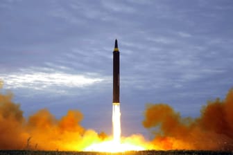 Mit dem erneuten Abschuss einer Rakete über Japan hinweg hat Nordkorea erneut die USA provoziert.