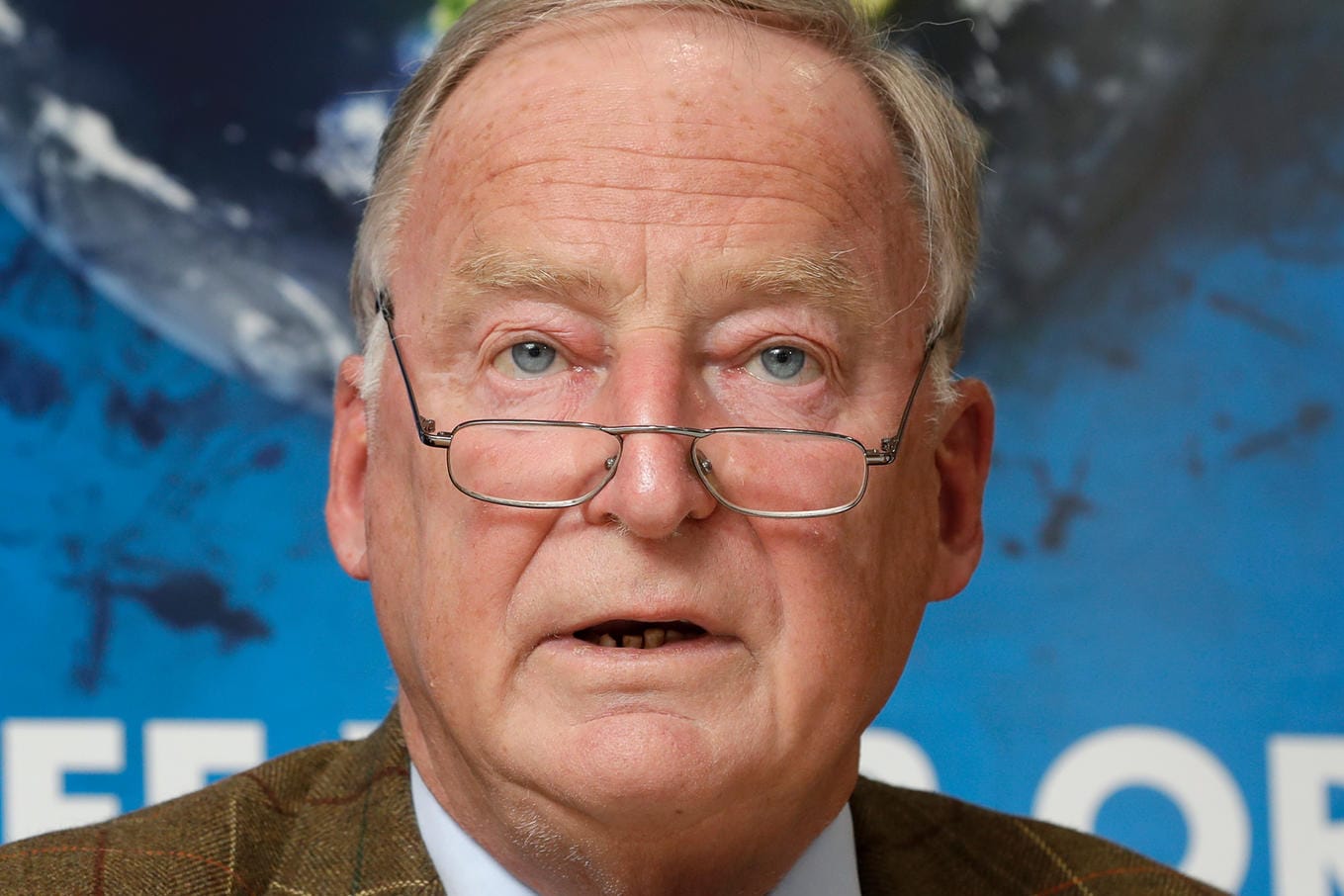 Gauland zufolge, hätten Deutsche wieder das Recht "stolz" auf die Taten der Soldaten in der NS-Zeit zu sein.