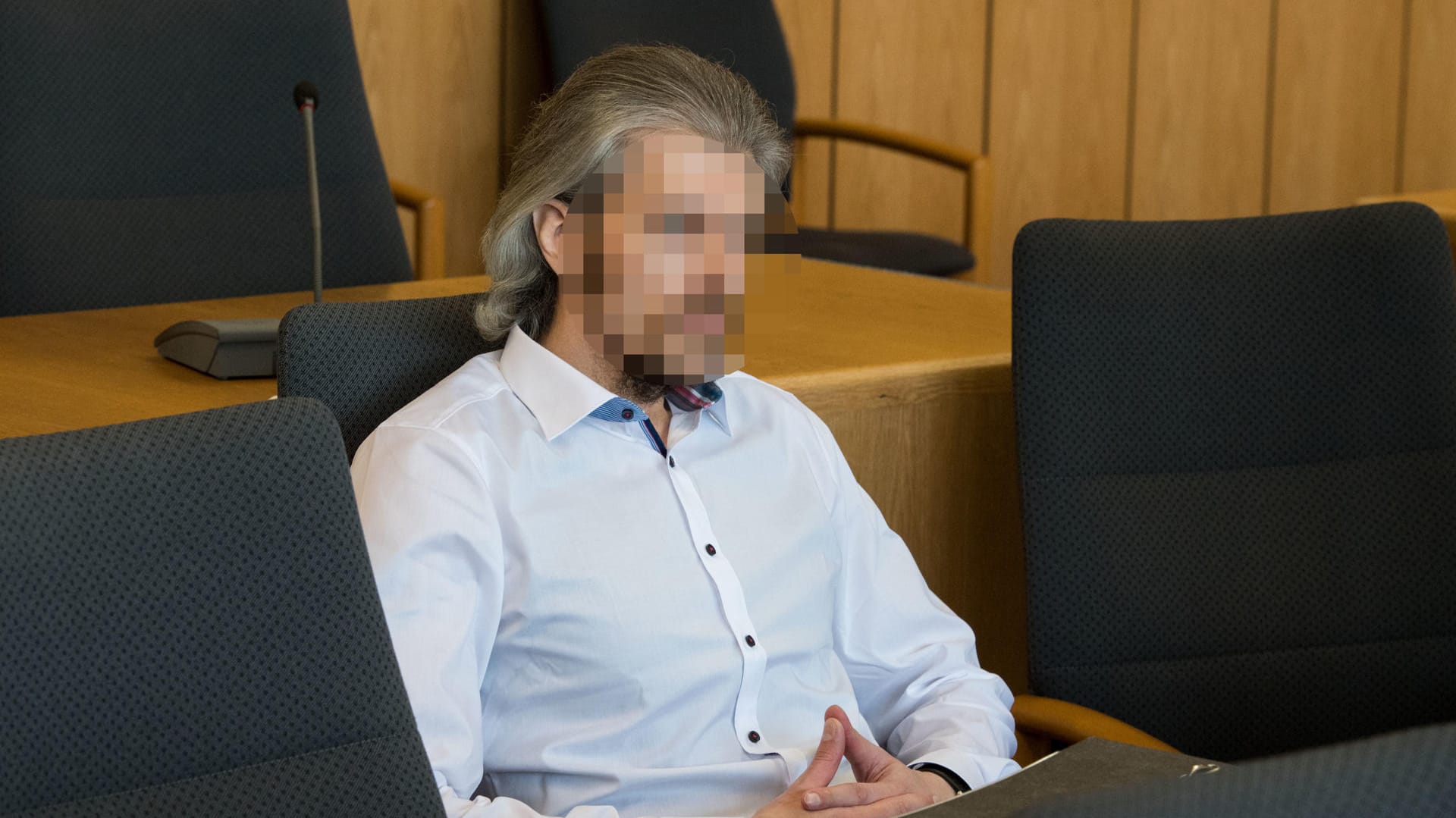Daniel W., der frühere "Satanist von Witten", dürfe das Gefängnis sofort verlassen, erklärte das Bochumer Landgericht am Freitag.