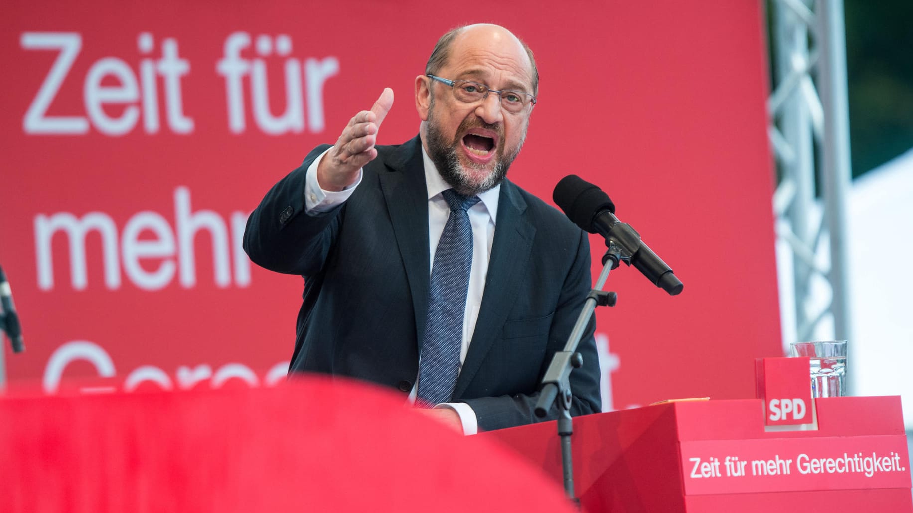 Martin Schulz bei einem Wahlkampf-Auftritt in Schwerin.