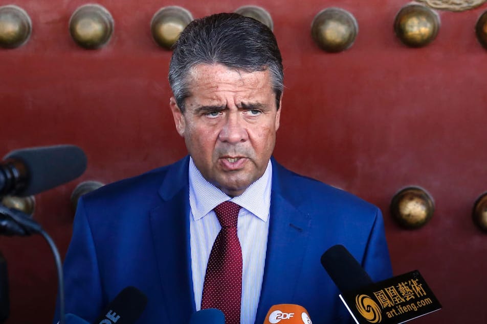 Sigmar Gabriel hat am Sonntag in Peking politische Gespräche über das nordkoreanische Atomprogramm geführt.