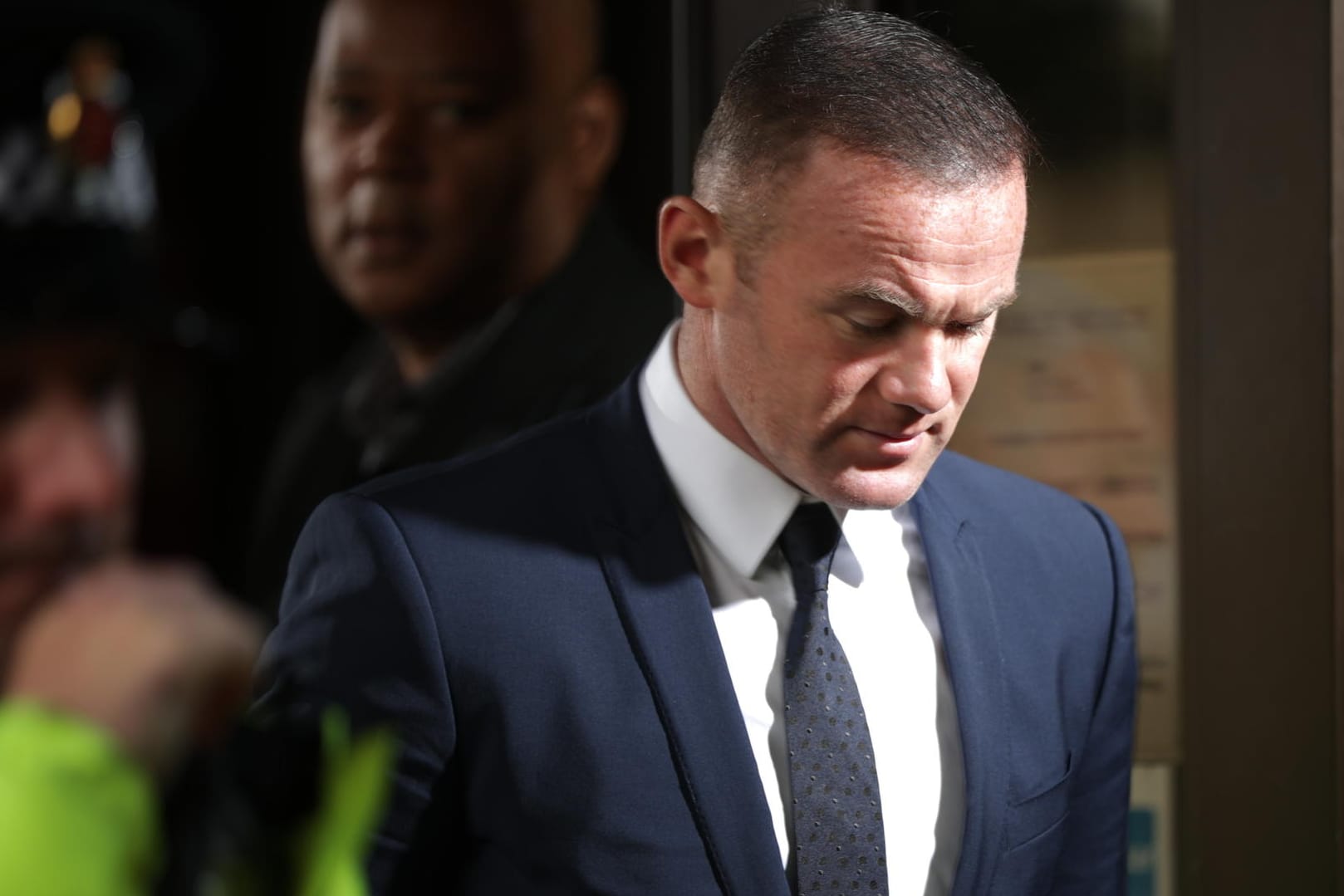 Everton-Star Wayne Rooney bei Verlassen des Gerichts in Stockport.
