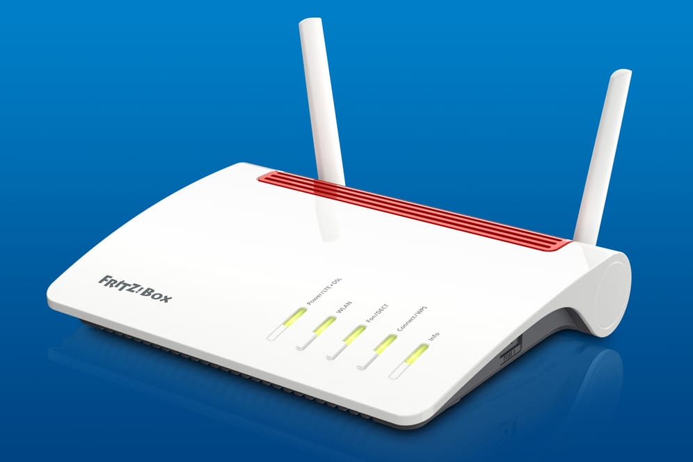 Die Fritzbox 6890 LTE kann sowohl per DSL als auch über Funk ins Netz gehen und dabei ein Heimnetzwerk unterhalten.