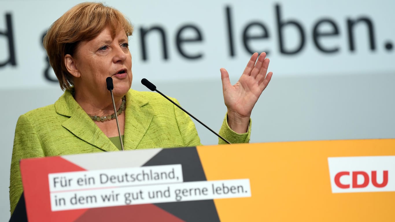 Die Bundeskanzlerin Angela Merkel spricht auf einer Wahlkampfveranstaltung der CDU in Torgau.