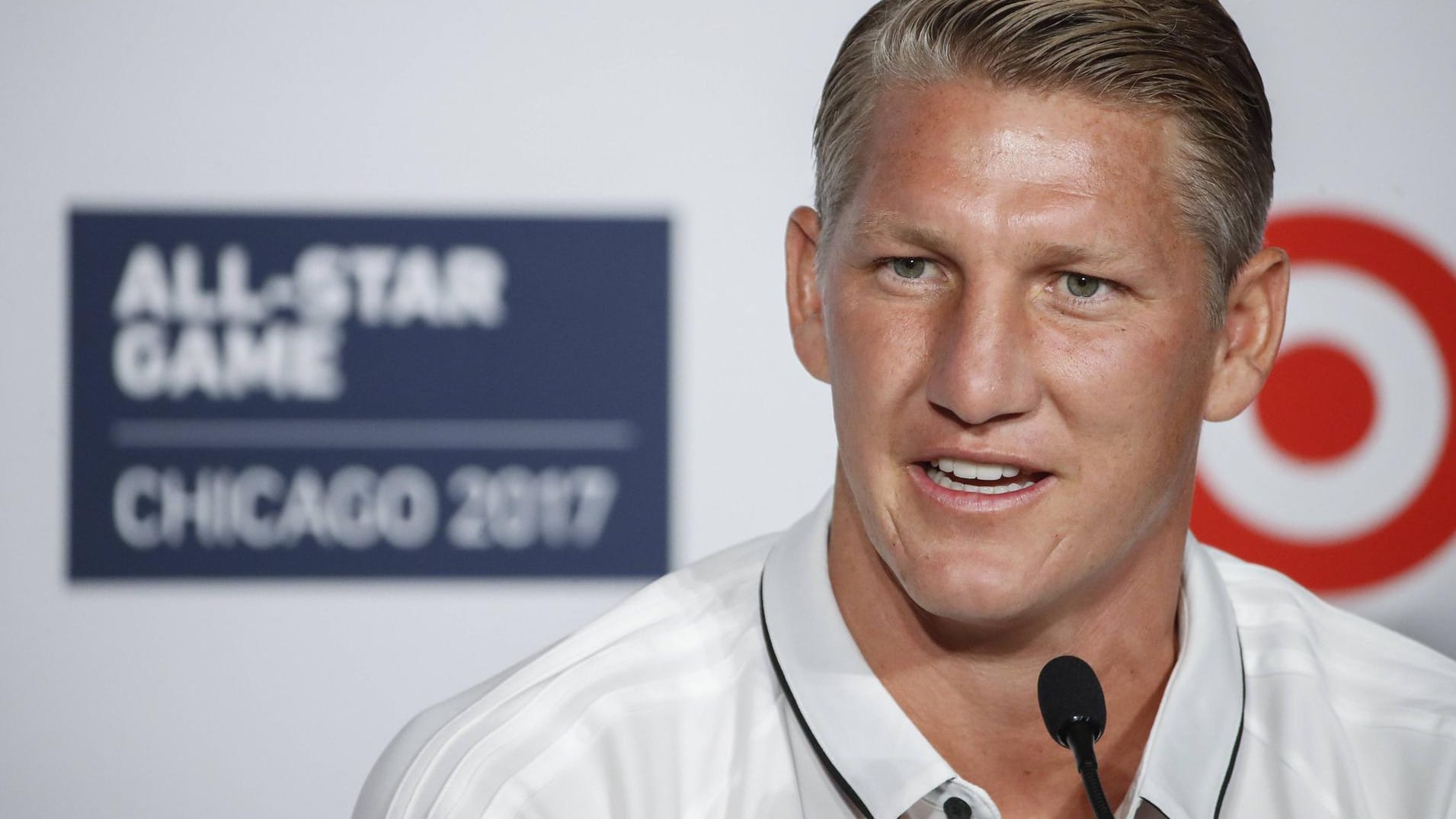 Bastian Schweinsteiger, hier bei der Pressekonferenz zum MLS-Allstar-Spiel. Bastian Schweinsteiger, hier bei der Pressekonferenz zum MLS-Allstar-Spiel.