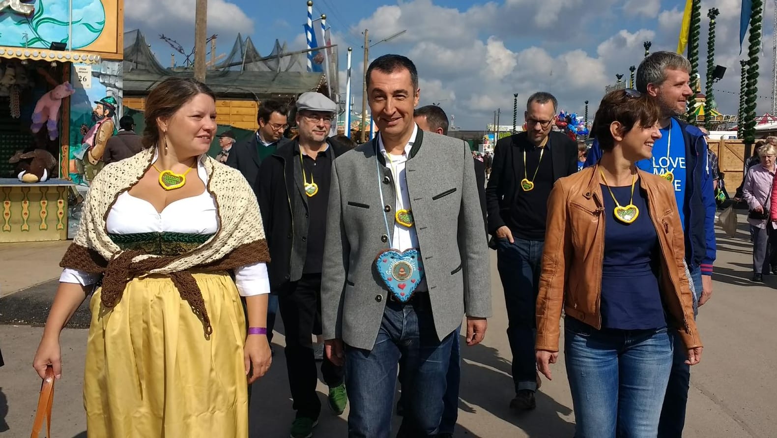 Zum Wahlkampf-Termin in München gehörte für Özdemir auch ein Besuch auf dem Oktoberfest.