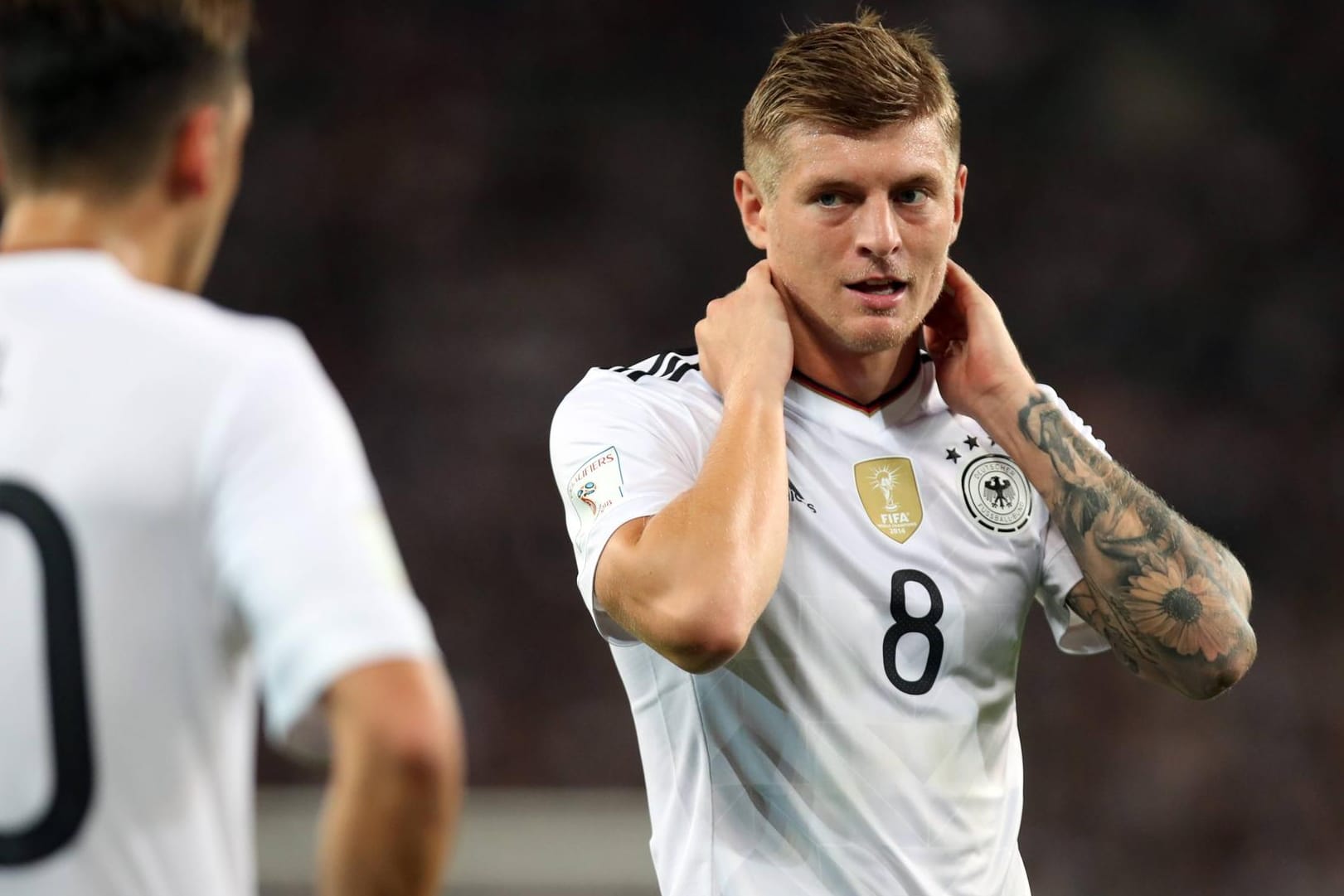 Toni Kroos (l.) ist auch in der Nationalelf längst ein Führungsspieler.