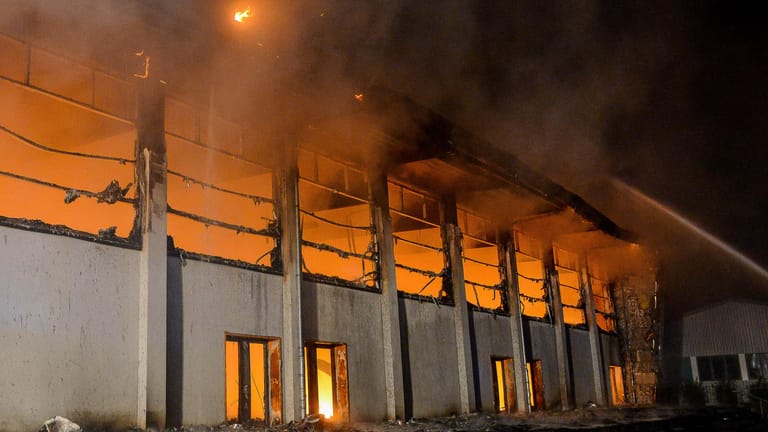 Mitte 2015 brannte eine geplante Flüchtlingsunterkunft in Nauen – unter anderem ein NPD-Politiker wurde für den Anschlag verurteilt.