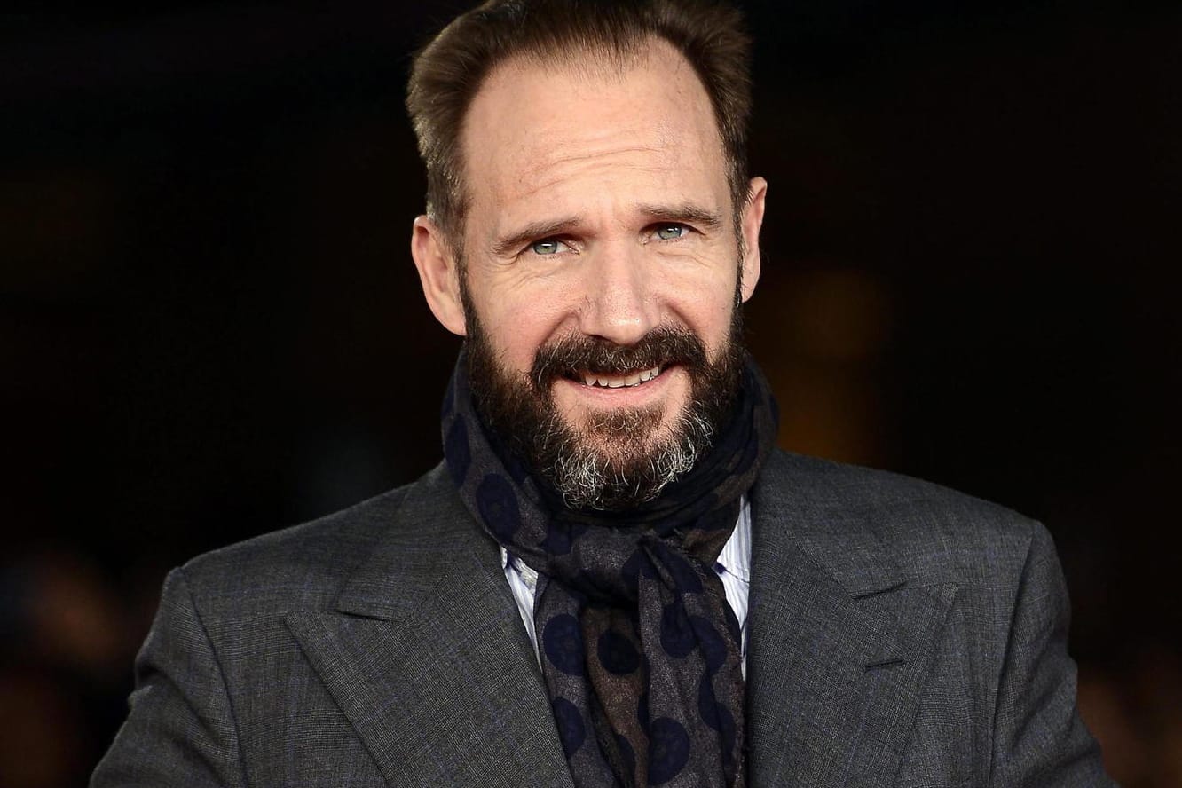 Ralph Fiennes ist jetzt Ehrenbürger von Serbien.