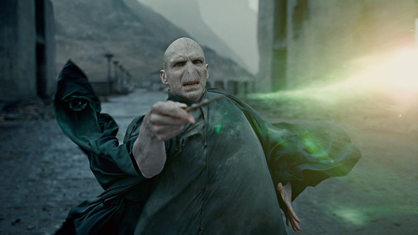 Ralph Fiennes spielte ab Teil vier der Reihe Harry Potters Erzfeind Lord Voldemort.