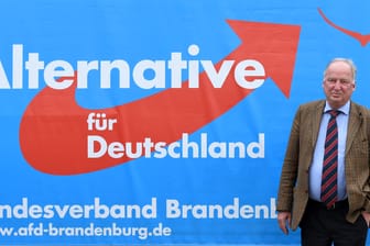 Der Spitzenkandidat Alexander Gauland hat seine Partei AfD unter anderem mithilfe gezielter Provokationen zum ersten Mal in den Bundestag geführt.