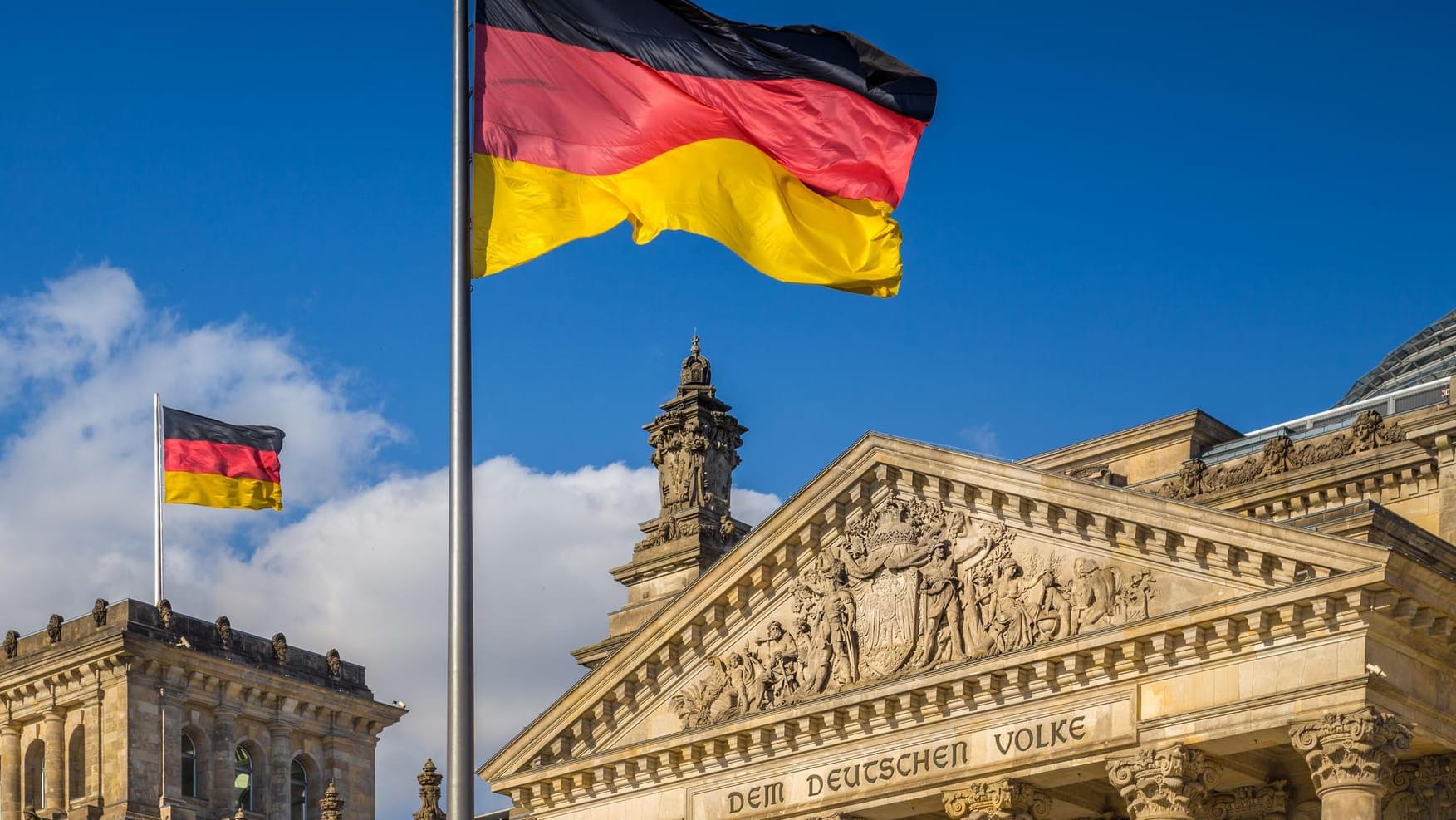 Deutscher Bundestag im Reichstagsgebäude Berlin Deutscher Bundestag im Reichstagsgebäude Berlin